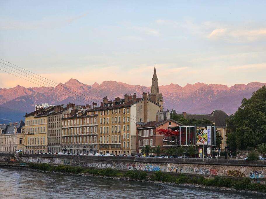 Apartamento Le Grenoblois - Hypercentre Grenoble Exterior foto